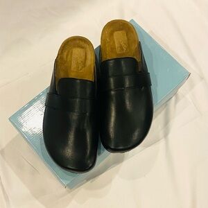 Seychelles Black Leather Mules